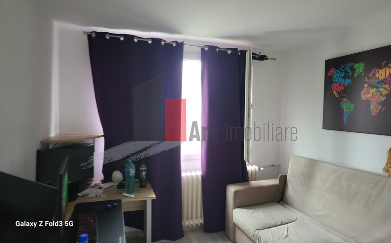 Trapezului Apartament 3 camere decomandat